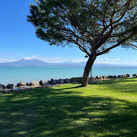 La Vela Lejlighed Sirmione Eksteriør billede
